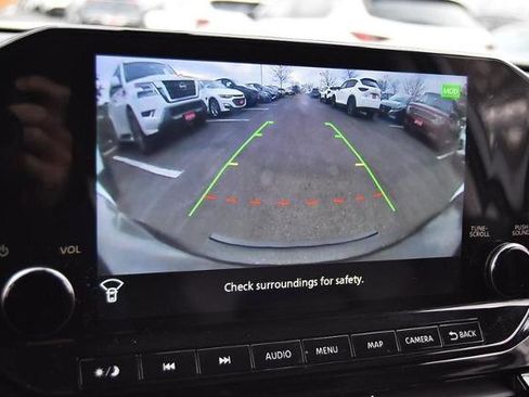 Certified 2023 Nissan Pathfinder SL image 16