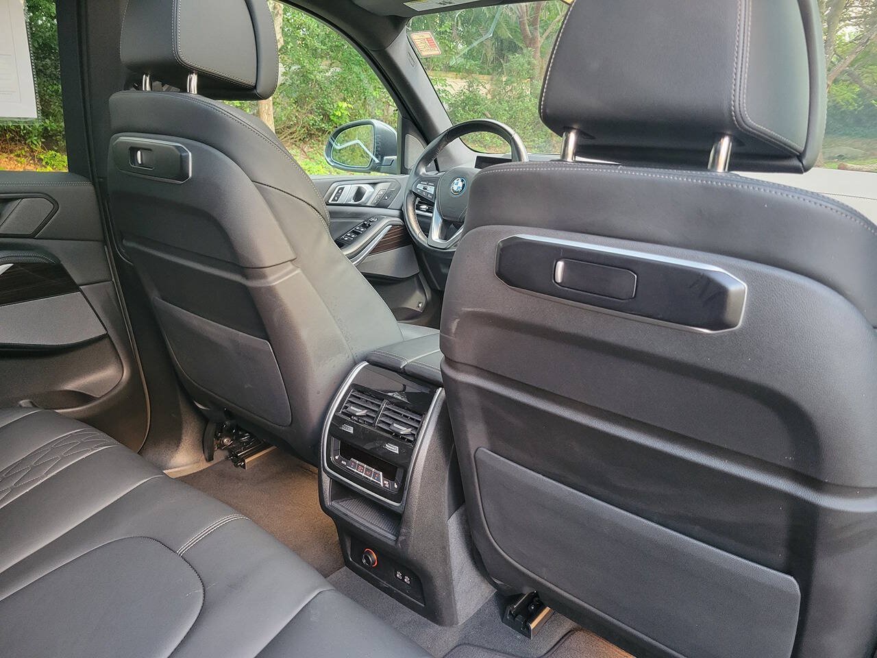 Used 2025 BMW X5 xDrive50e AWD/4WD image 12