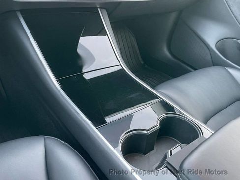 Used 2018 Tesla Model 3 Long Range image 21