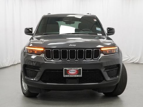 Used 2025 Jeep Grand Cherokee Laredo X AWD/4WD image 8
