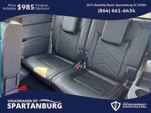 Used 2024 Volkswagen Atlas SE image 2
