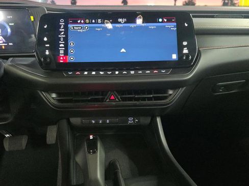 Used 2025 Dodge Charger R/T w/ Quick Order Package 25M R/T image 17