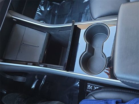 Used 2021 Tesla Model Y Long Range image 28