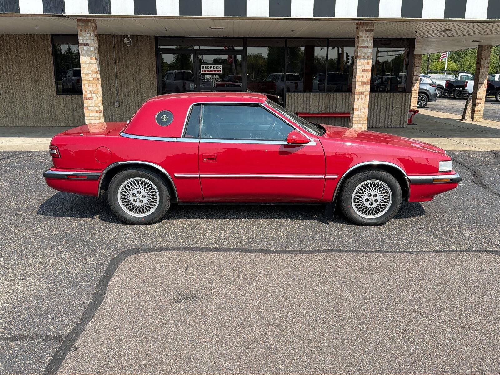 Used 1990 Chrysler TC by Maserati FWD image 8