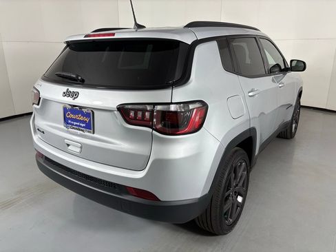 New 2026 Jeep Compass Latitude AWD/4WD image 8