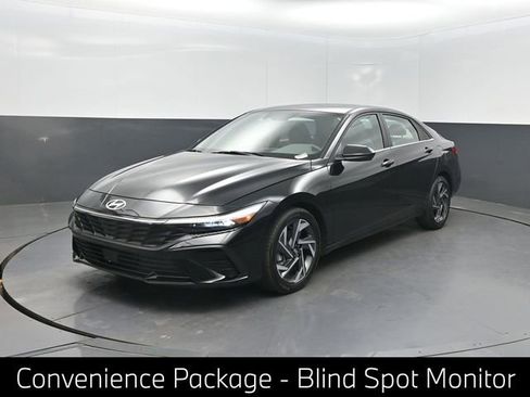 Used 2024 Hyundai Elantra SEL w/ Convenience Package FWD image 1