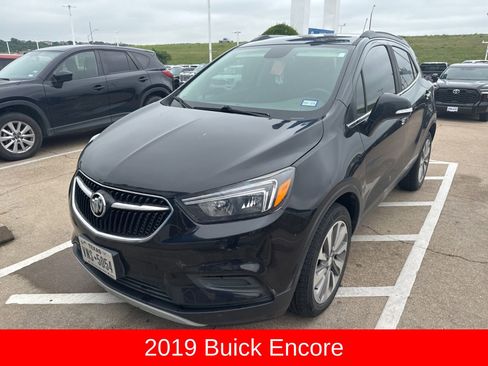 Used 2019 Buick Encore Preferred FWD image 1