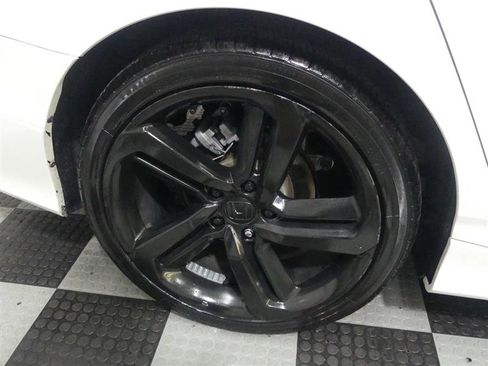 Used 2021 Honda Accord Sport image 14