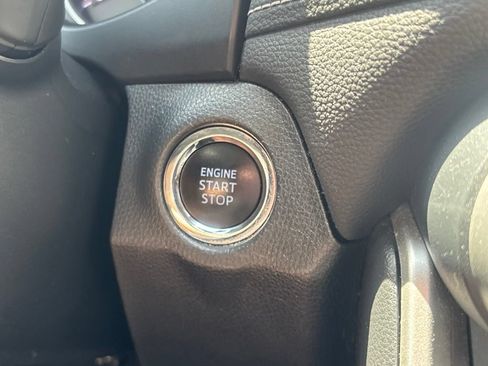 Used 2019 Toyota RAV4 XLE w/ Convenience Package AWD/4WD image 19