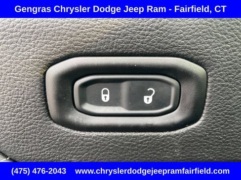 Used 2023 Jeep Wrangler Unlimited Sahara w/ Cold Weather Group AWD/4WD image 41