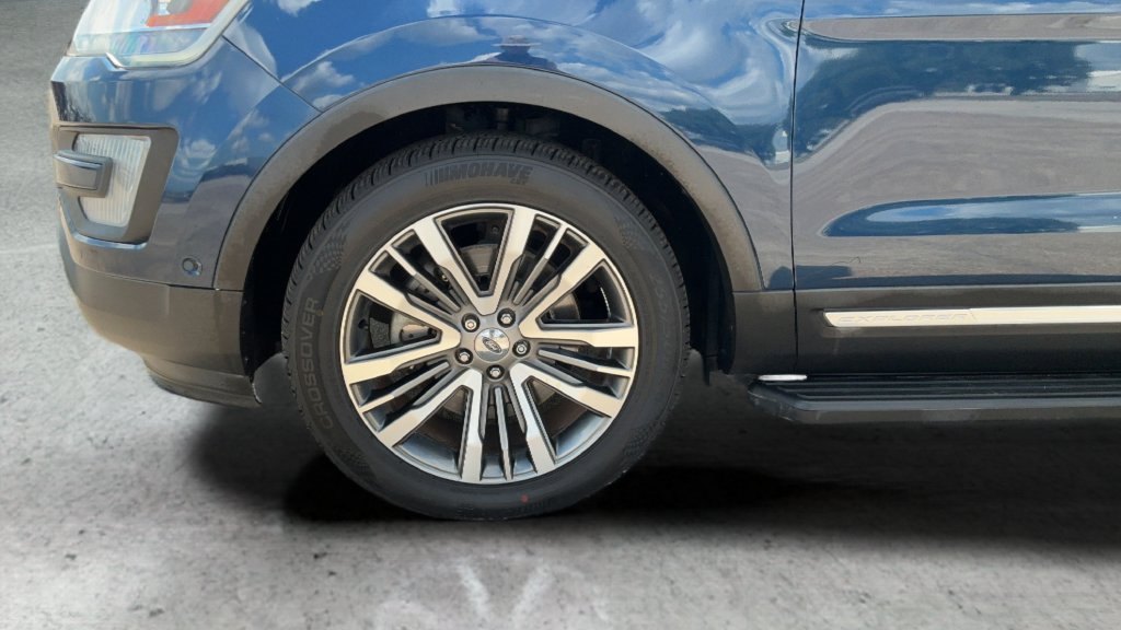 Used 2017 Ford Explorer Platinum AWD/4WD image 25