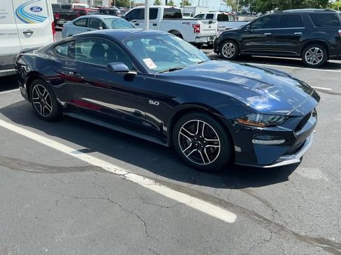 Used 2021 Ford Mustang GT RWD image 5