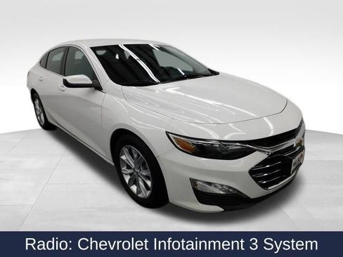 Used 2023 Chevrolet Malibu LT image 2