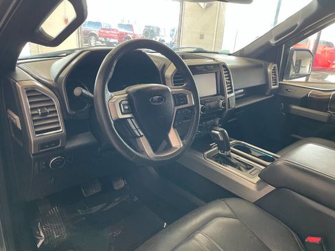 Used 2015 Ford F150 Platinum w/ Equipment Group 701A Luxury image 19