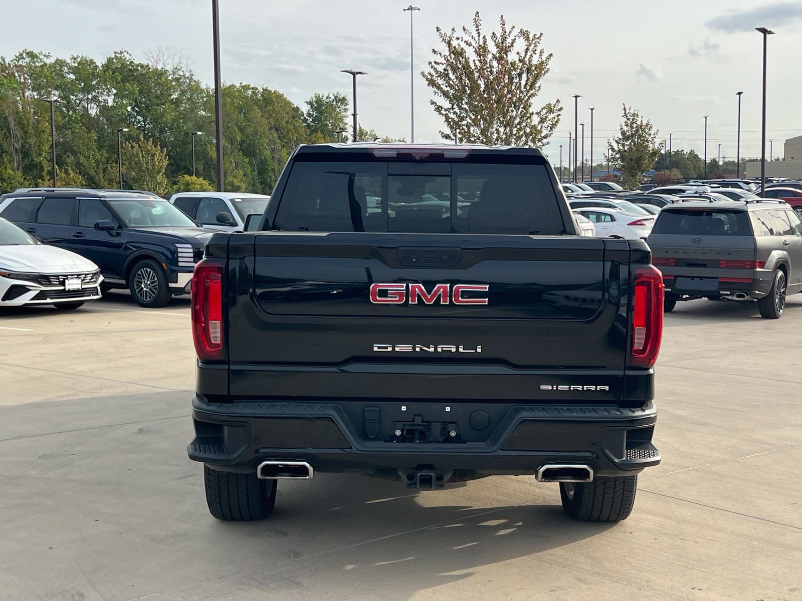 Used 2022 GMC Sierra 1500 Denali w/ Denali Reserve Package AWD/4WD image 11