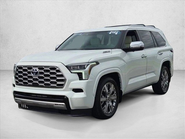 Used 2024 Toyota Sequoia Capstone AWD/4WD image 4