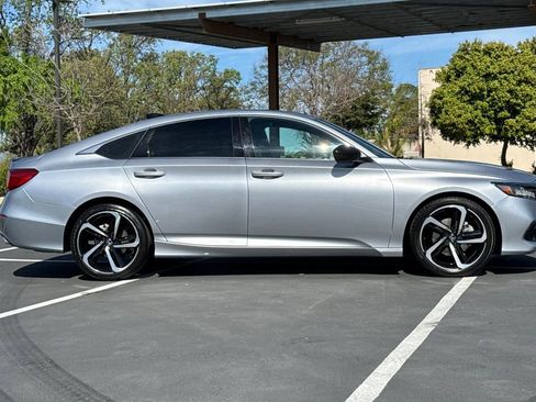 Used 2021 Honda Accord Sport image 8