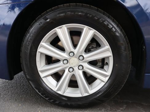 Used 2010 Subaru Legacy 2.5i Premium AWD/4WD image 40