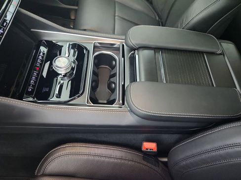 New 2026 Jeep Grand Wagoneer L Summit AWD/4WD image 28