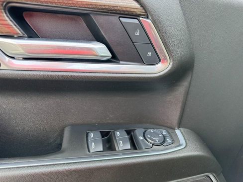 Used 2025 Chevrolet Silverado 1500 RST w/ Z71 Off-Road Package image 15