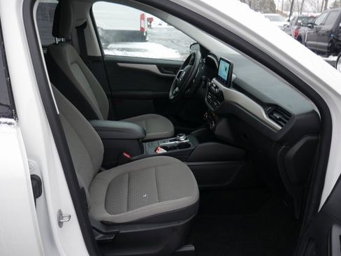 Used 2022 Ford Escape SE w/ Cold Weather Package image 24