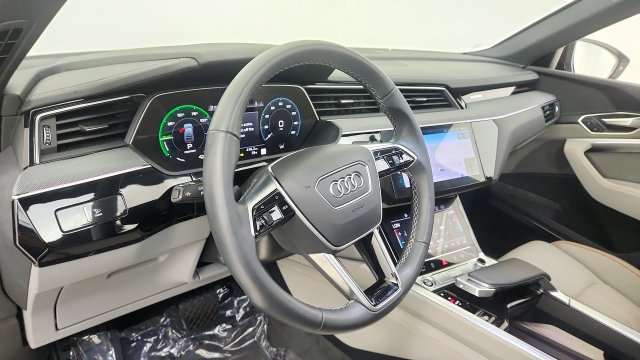 Used 2024 Audi Q8 e-tron Prestige AWD/4WD image 46