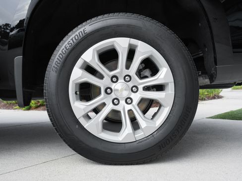 Used 2024 Chevrolet Silverado 1500 LTZ w/ LPO, Dark Essentials Package RWD image 32