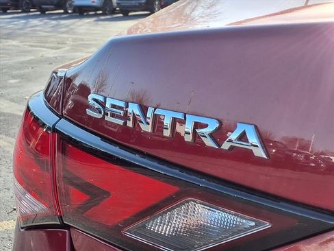 Used 2024 Nissan Sentra SV image 19