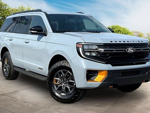 New 2027 Ford Expedition Tremor w/ Driver's Package AWD/4WD image 2