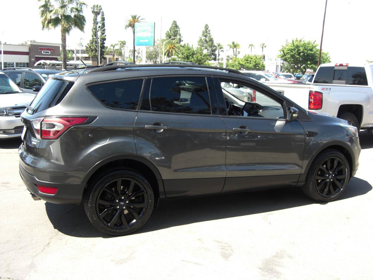 Used 2017 Ford Escape Titanium FWD image 15
