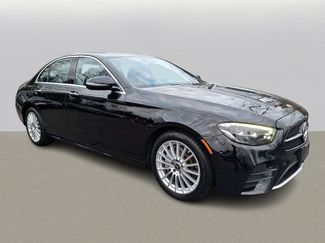 Used 2022 Mercedes-Benz E 350 4MATIC Sedan video 2