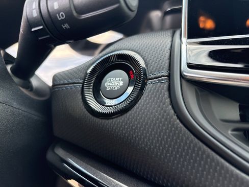 New 2026 Jeep Compass Latitude image 13