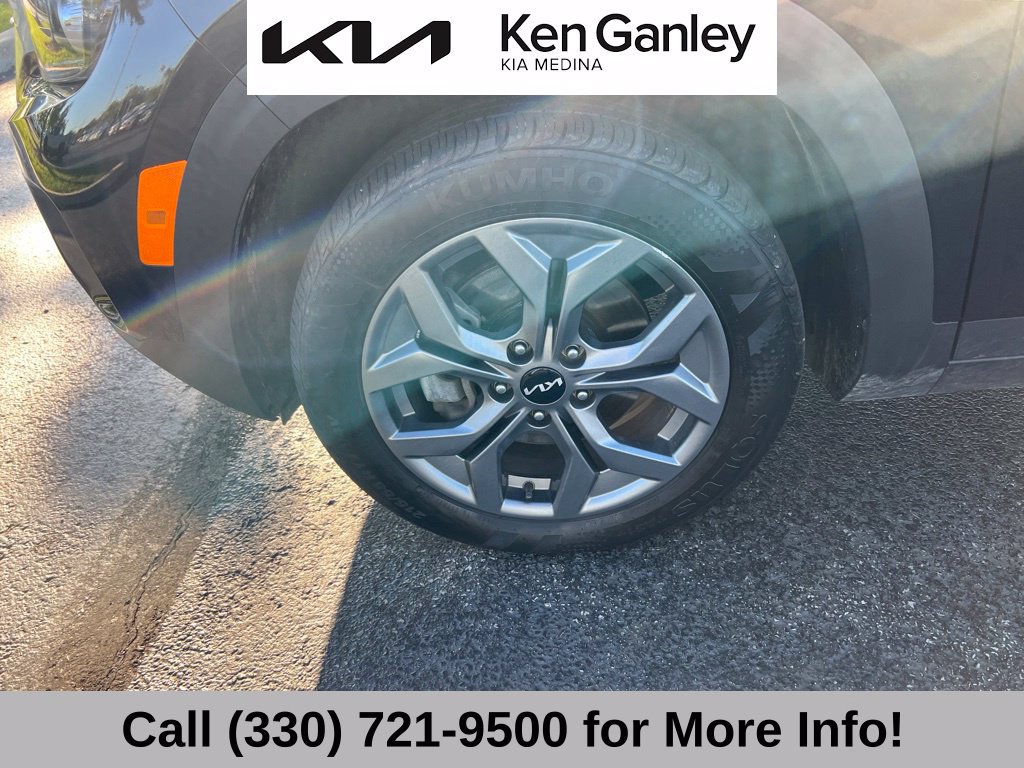 Certified 2024 Kia Seltos LX AWD/4WD image 17