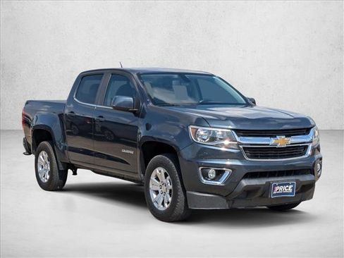 Used 2020 Chevrolet Colorado LT w/ LT Convenience Package image 3