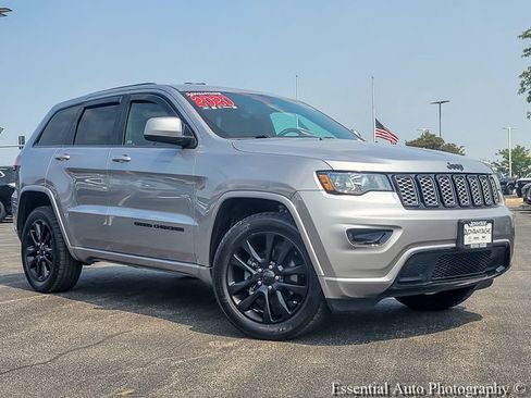 Used 2020 Jeep Grand Cherokee Altitude AWD/4WD image 1