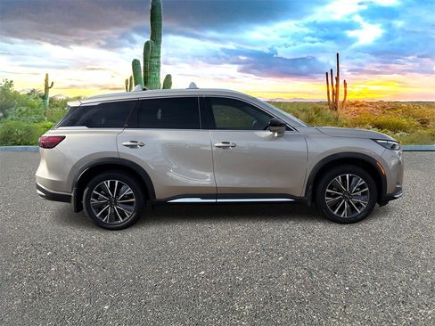 New 2026 INFINITI QX60 Luxe w/ Cargo Package image 3