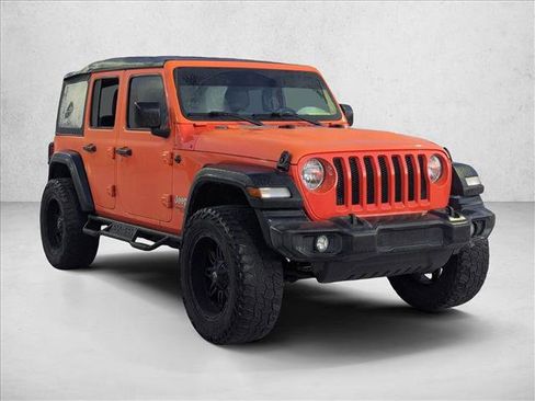 Used 2019 Jeep Wrangler Unlimited Sport image 3