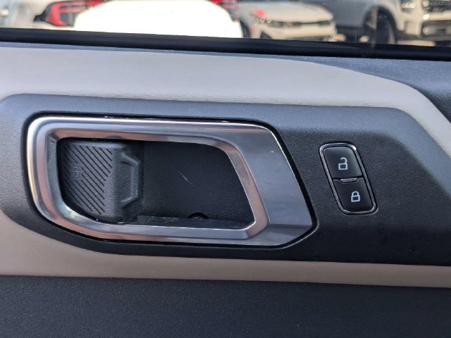 Used 2024 Ford Bronco Wildtrak AWD/4WD image 19