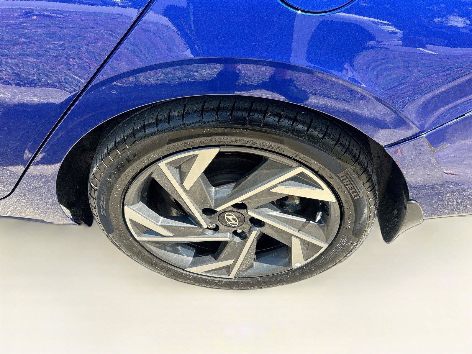 Used 2024 Hyundai Elantra Limited FWD image 29