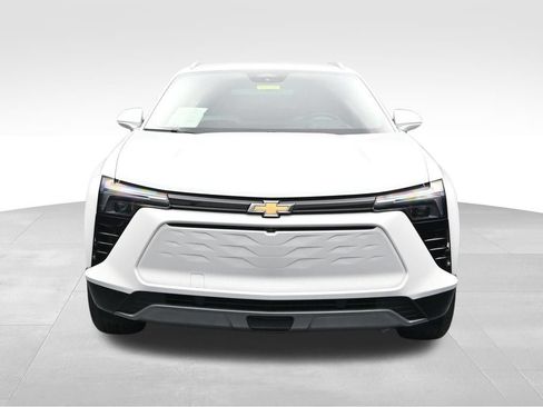 Used 2024 Chevrolet Blazer EV LT AWD/4WD image 8