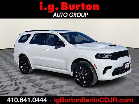 Used 2025 Dodge Durango GT image 1