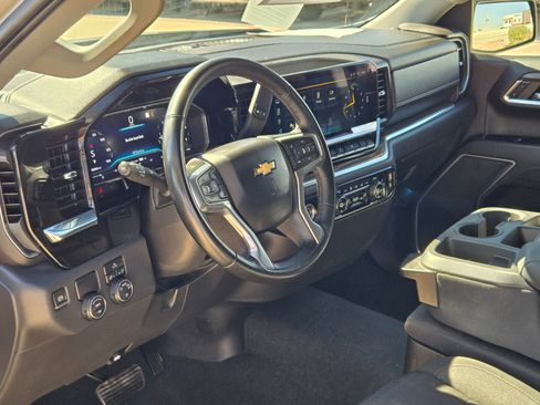 Used 2023 Chevrolet Silverado 1500 LT image 10