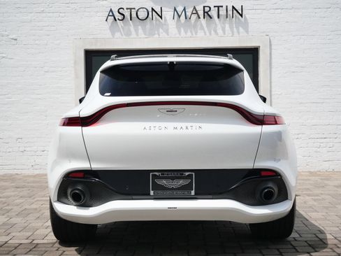 Used 2023 Aston Martin DBX AWD/4WD image 26