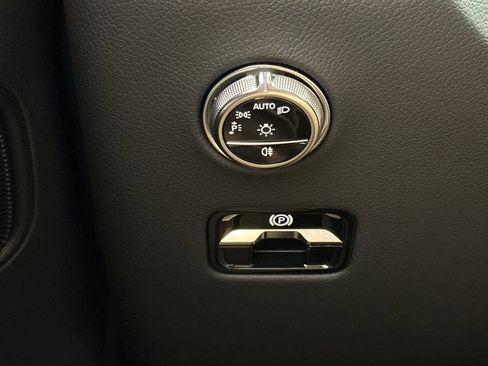 Certified 2026 Mercedes-Benz GLC 300 image 32