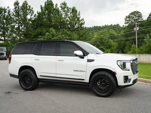 Used 2024 GMC Yukon Denali Ultimate AWD/4WD image 22