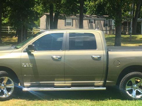 Used 2015 RAM 1500 Big Horn AWD/4WD image 2