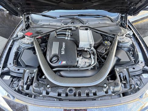 Used 2015 BMW M4 Coupe w/ Executive Package RWD image 56