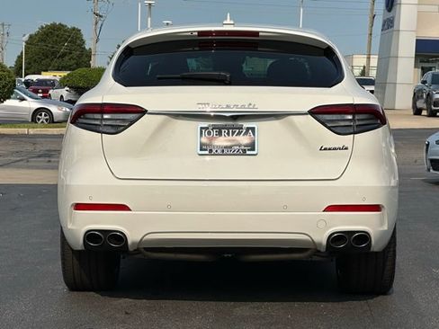 Used 2024 Maserati Levante GT Ultima AWD/4WD image 6
