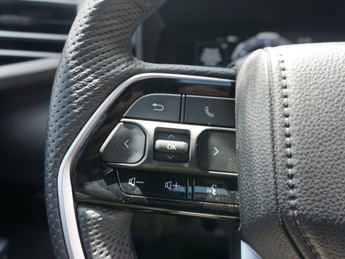 Used 2025 Toyota Tundra Platinum AWD/4WD image 8