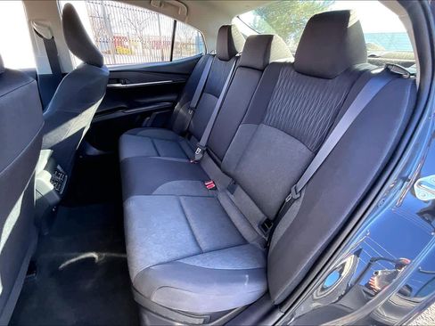 Used 2025 Toyota Camry SE image 17